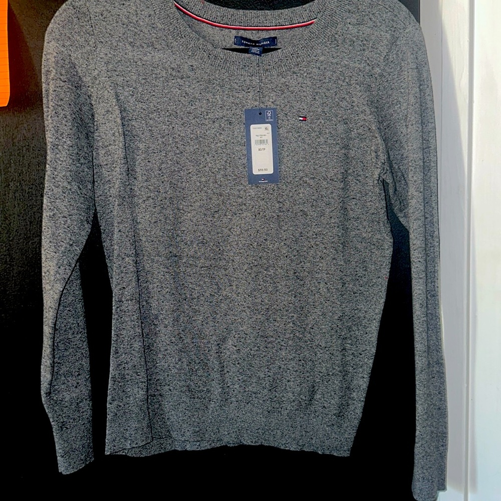 New Tommy Hilfiger sweater